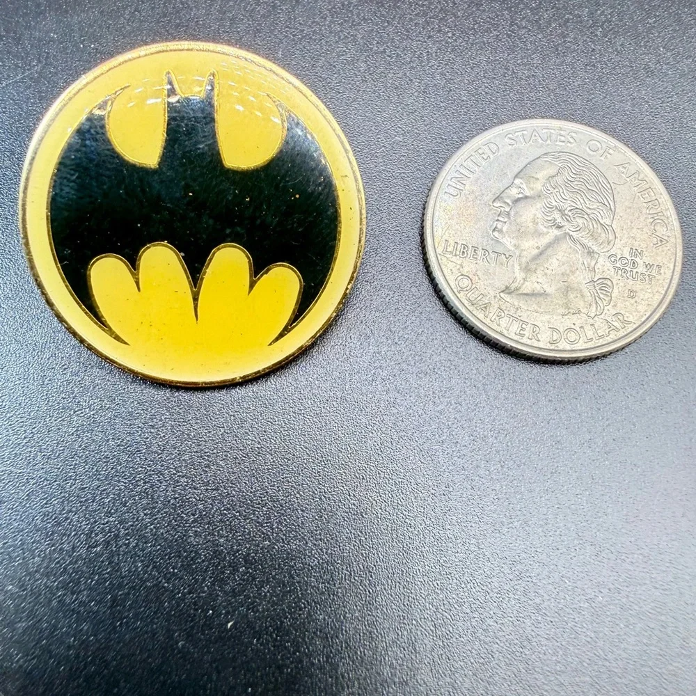 Vintage 1988 DC Comics Batman Logo Pin
